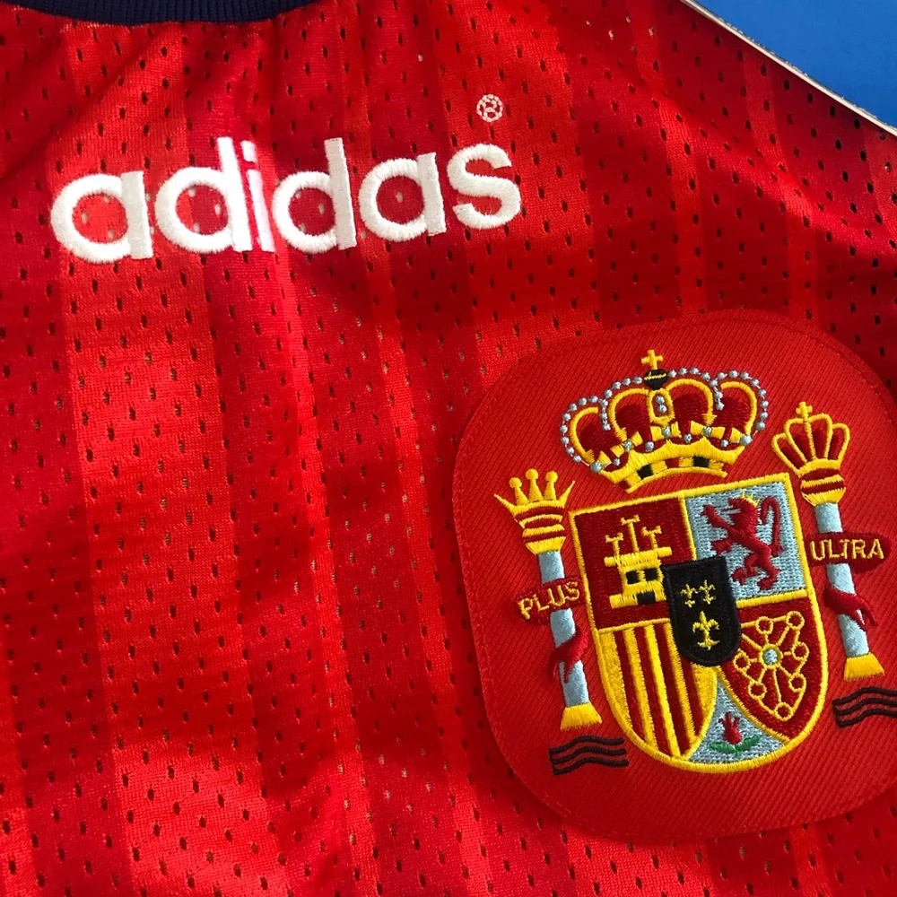 NWT Adidas Tank Top Women's Spain Soccer Jersey Dress World Cup CE2311 - Picture 6 of 8
